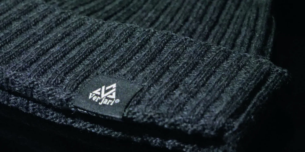 Transformer les vieux vêtements en fil 100 % recyclé en France